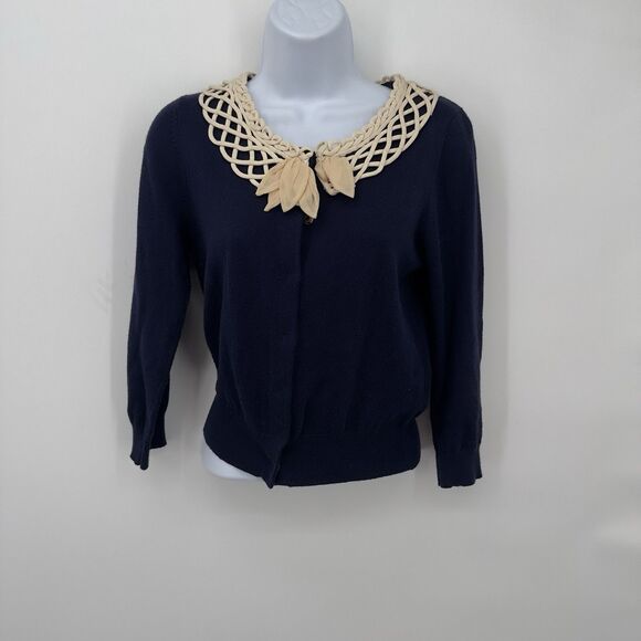 Anthropologie's Blooming Lattice Cardigan by field flower size M faculty - Picture 2 of 11